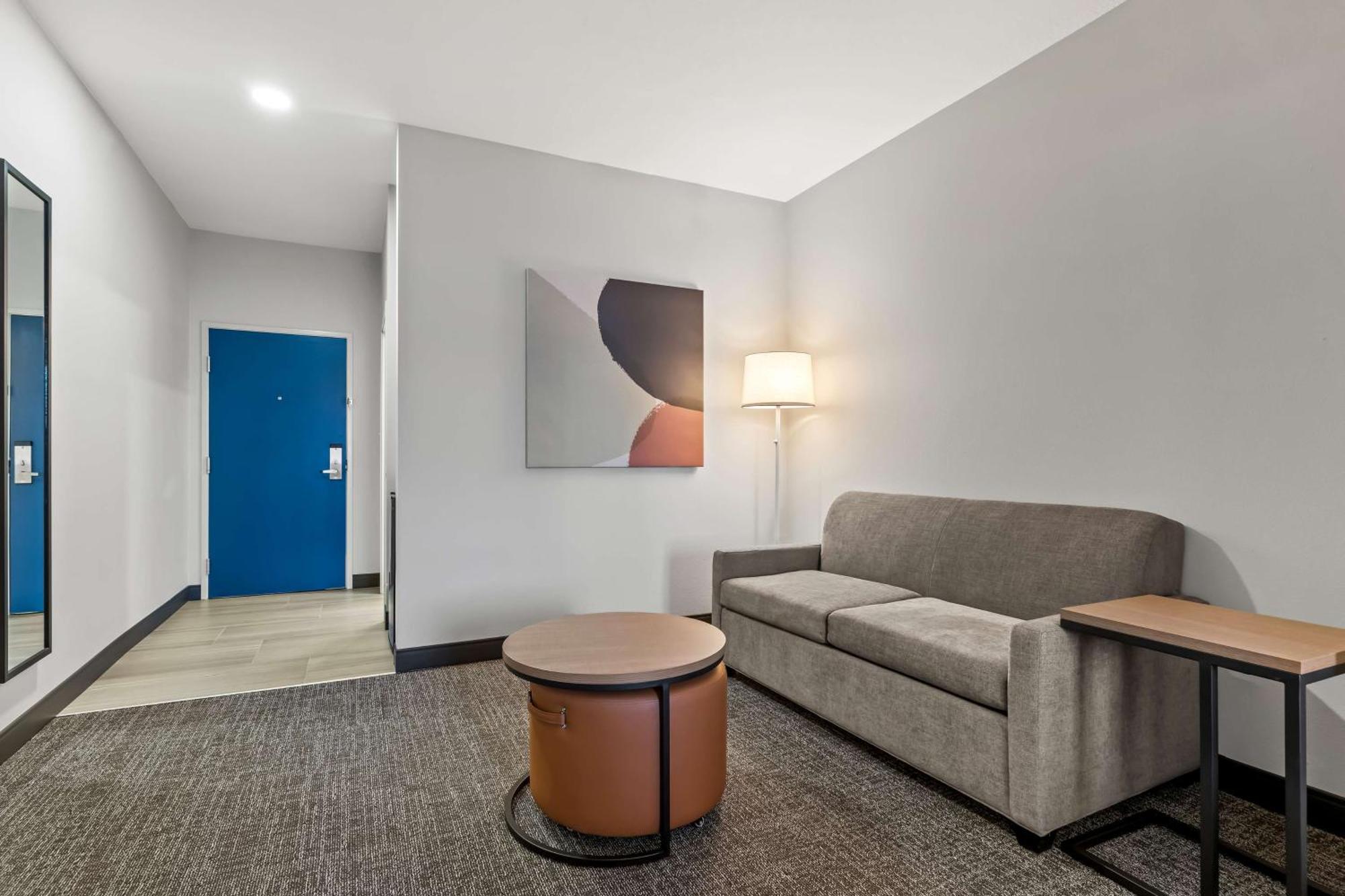 Hotel Spark By Hilton Tulsa 3*